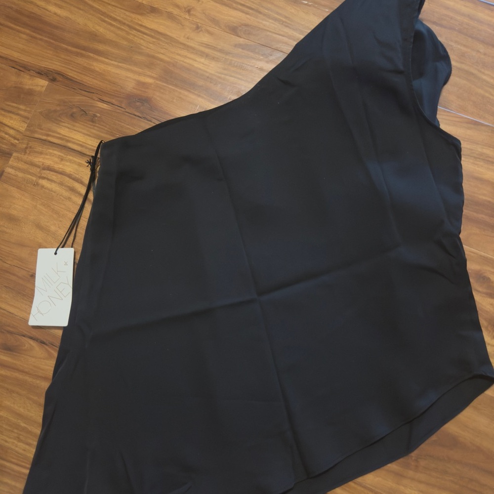 Milk & Honey Black Flower One-Shoulder Top - Picture 8 of 8